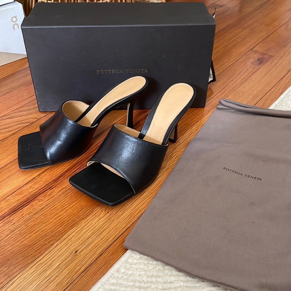 Bottega Veneta Black Heels